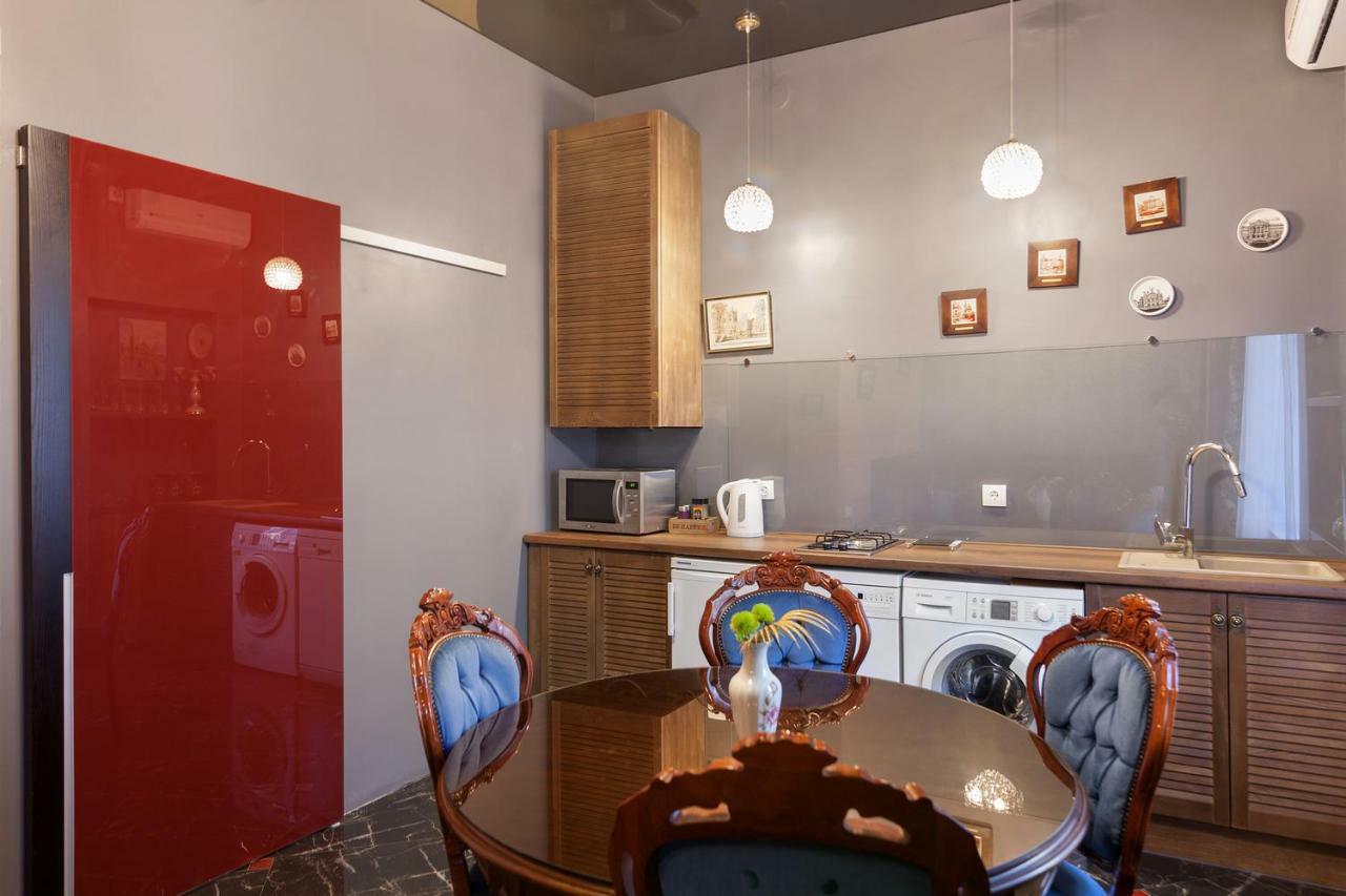 Delux Leopolli Apartments Near Shopping Mall Forum Lviv Luaran gambar