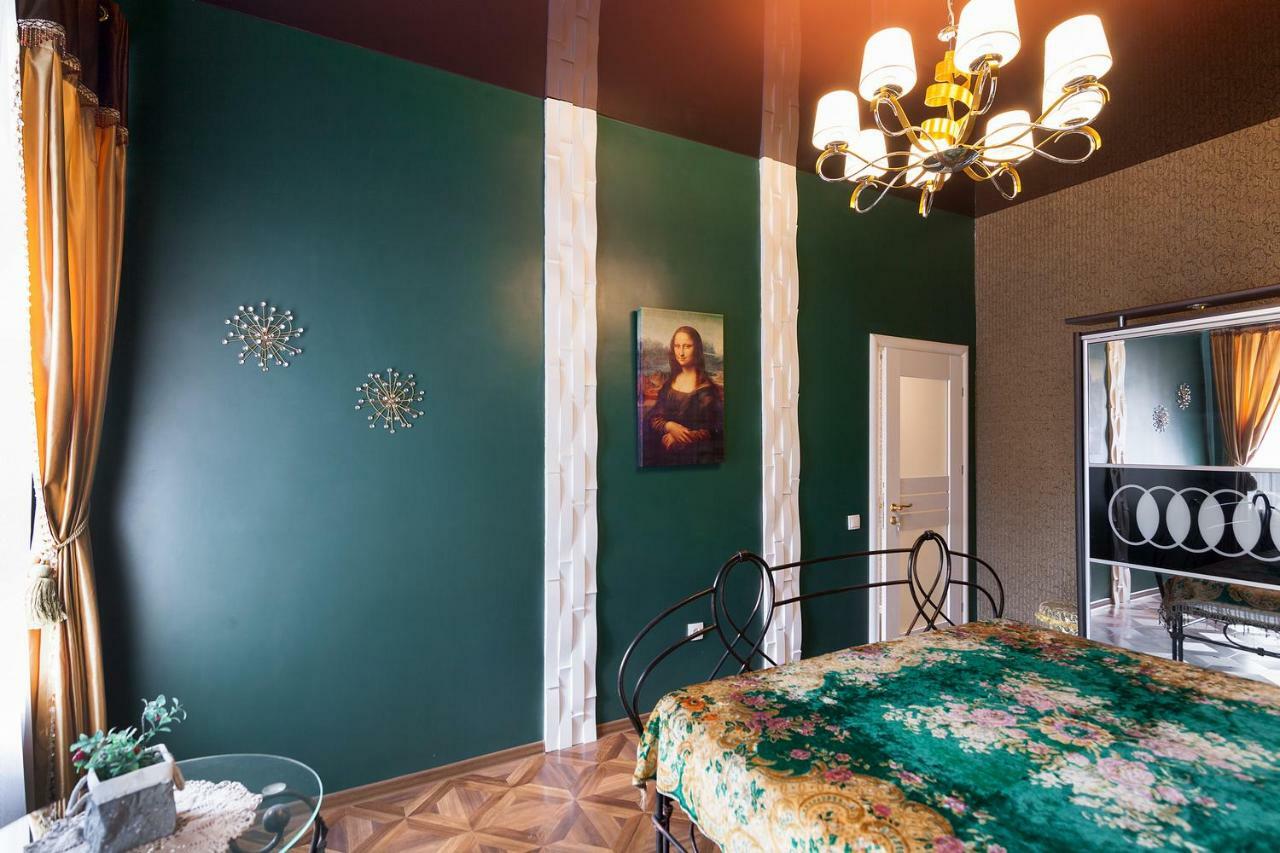 Delux Leopolli Apartments Near Shopping Mall Forum Lviv Luaran gambar