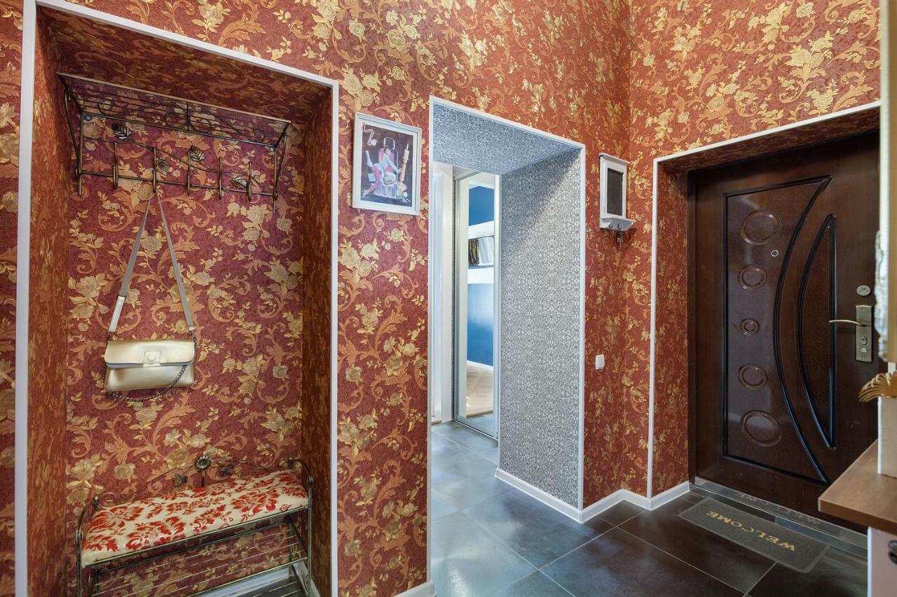 Delux Leopolli Apartments Near Shopping Mall Forum Lviv Luaran gambar